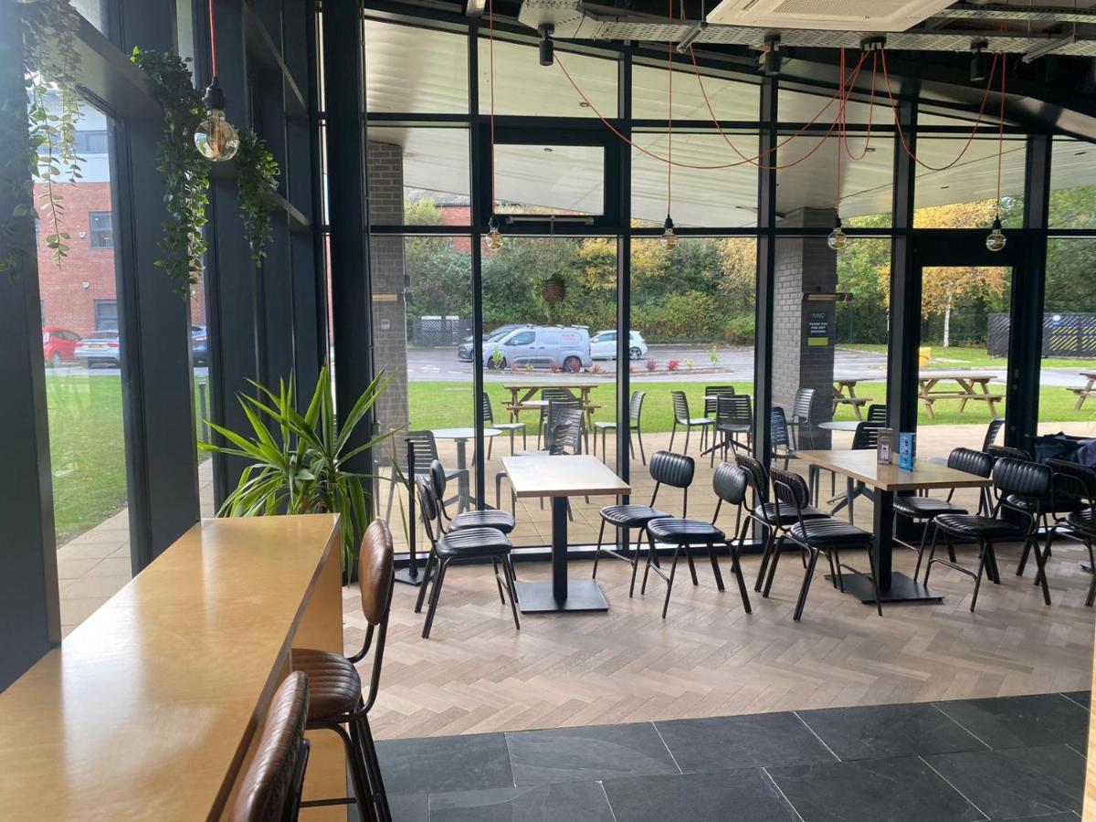 Ferienwohnung Cosy Living Camberley Exterior foto